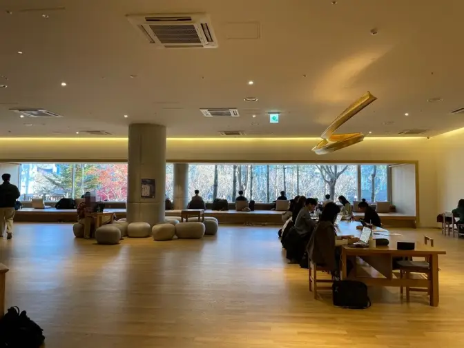 울산 울주군 언양읍 지관서가 유니스트(UNIST)점 독서와 공부하기 좋은 조용한 대형 카페